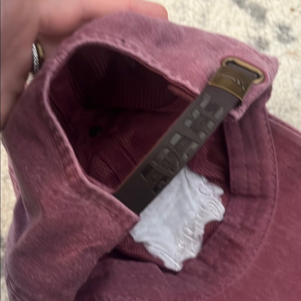 Adams Burgundy Cap 🧺 - Picture 4 of 5